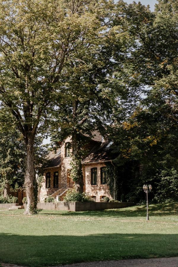 Hotel Schloss Teutschenthal Bagian luar foto