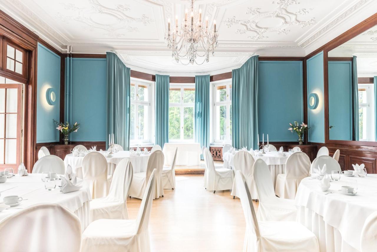 Hotel Schloss Teutschenthal Bagian luar foto